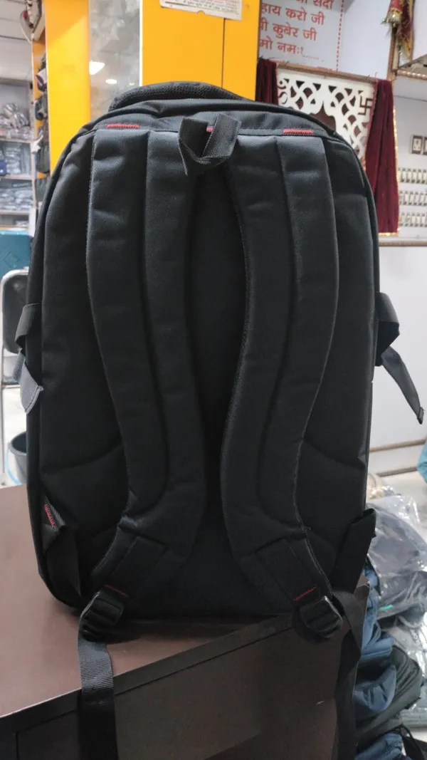 Slope_Black_Multi_Compartment_Backpack