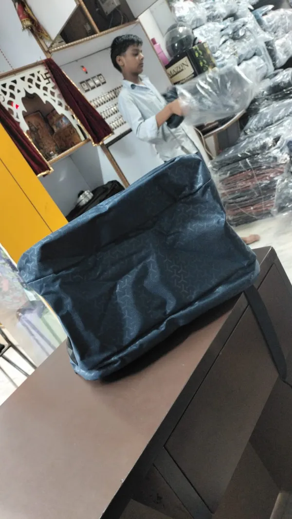 Black_And_Navy_Slope_Backpack