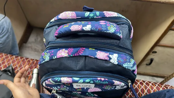 Slope_Navy_Floral_Print_Backpack