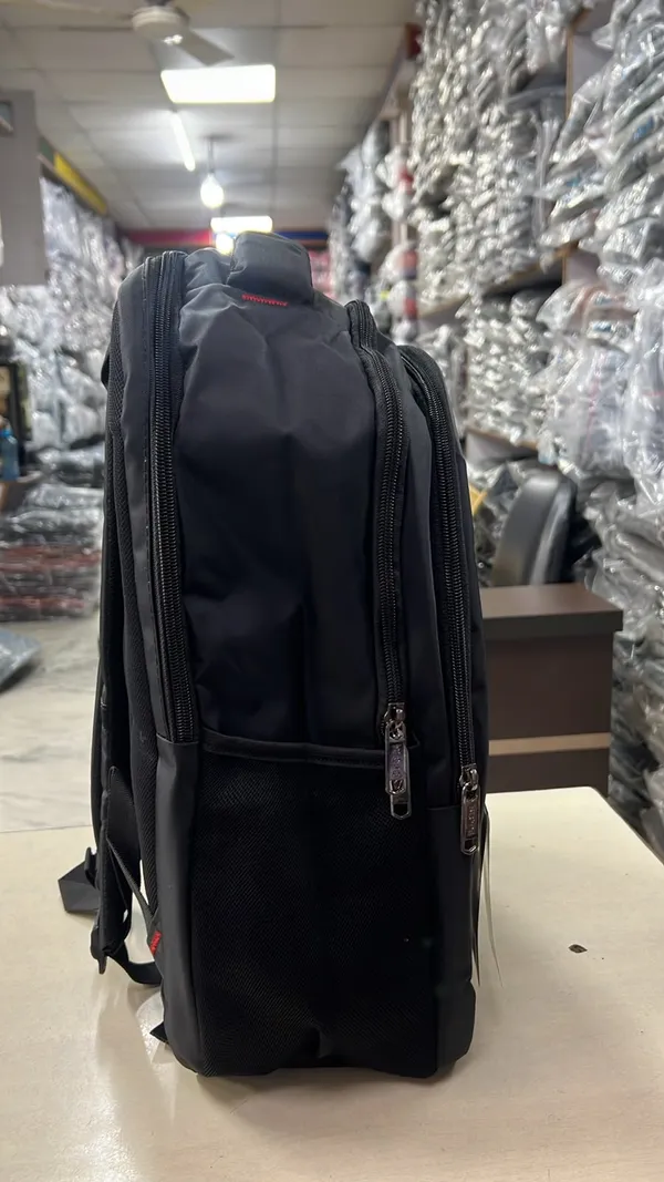 Slope_Black_Multi-Compartment_Backpack