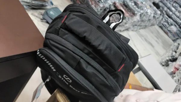 Black_Multi-Compartment_Backpack