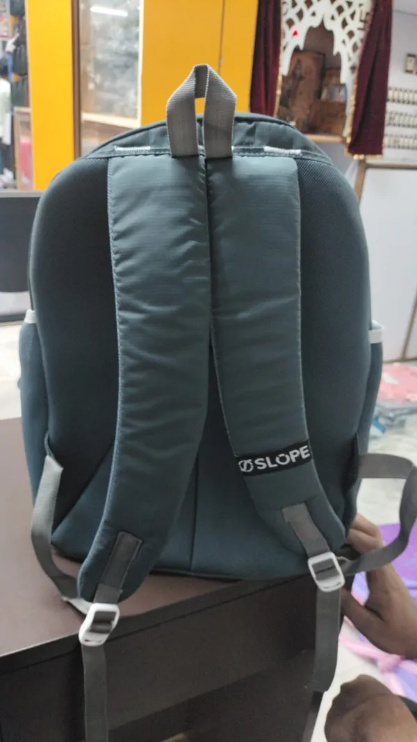 Grey_Slope_Multi-Compartment_Backpack