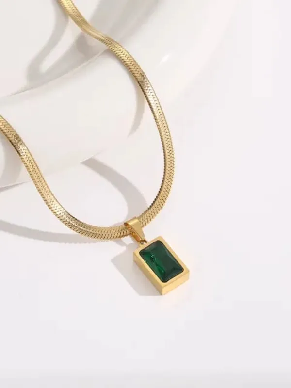 Gold_Tone_Snake_Chain_Green_Pendant_Necklace_For_Women