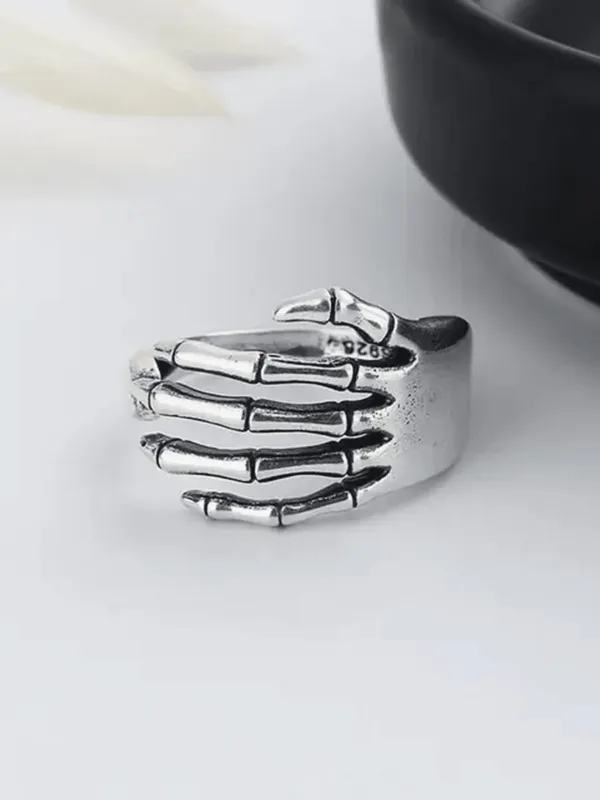 Silver_Tone_Skeleton_Hand_Statement_Ring_For_Women