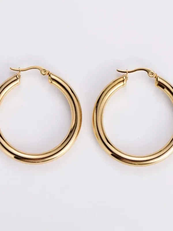 Gold_Tone_Metal_Hoop_Earrings_For_Women