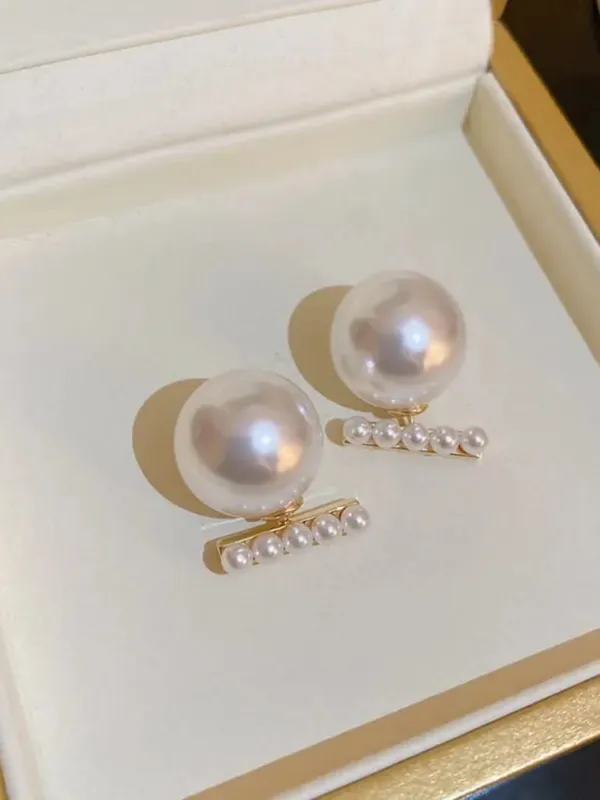 Gold_Pearl_Drop_Earrings_For_Women