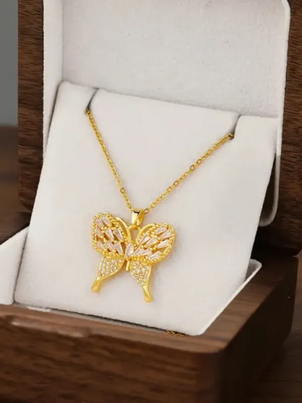 Gold_Tone_Butterfly_Pendant_Necklace_For_Women
