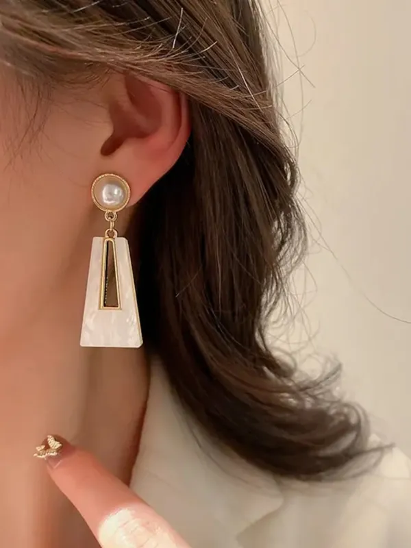 White_Pearl_Geometric_Drop_Earrings_For_Women