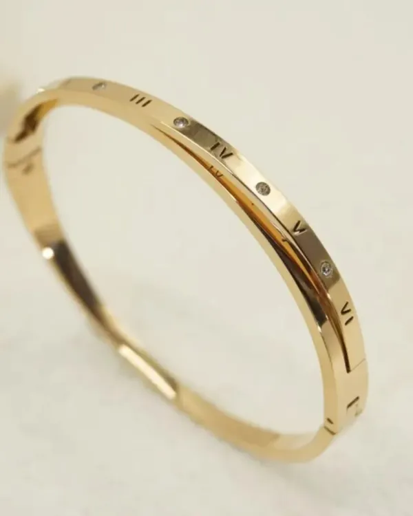 Roman_Numerals_Anti_tarnish_bracelet