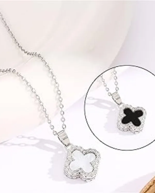 Flip_Dual_clover_necklace_anti_tarnish