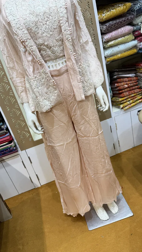 Peach_Pink_Pure_Chinon_Embroidered_3_Piece_Party_Suit_For_Women