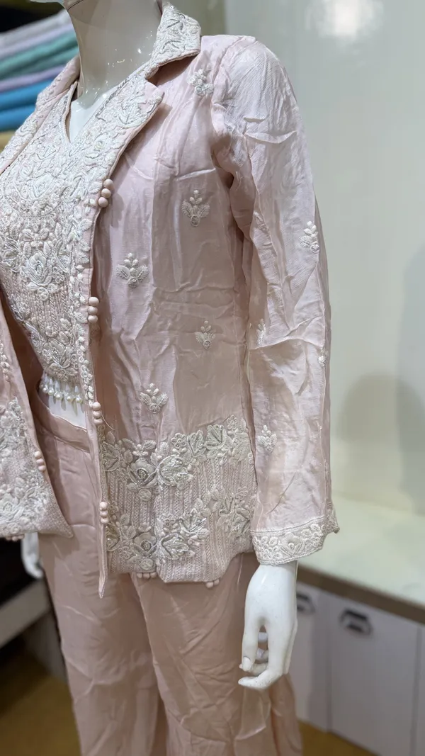 Peach_Pink_Pure_Chinon_Embroidered_3_Piece_Party_Suit_For_Women