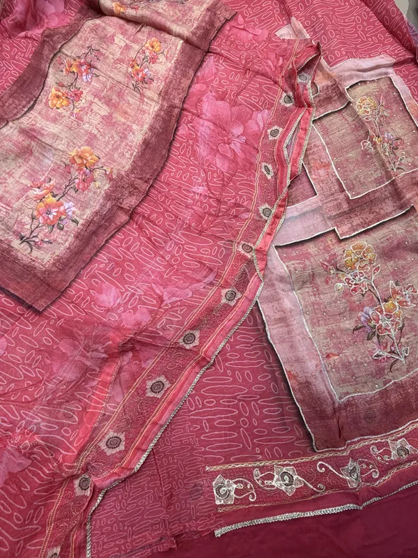 Gajri_Viscose_Organza_Unstitched_Suit_For_Women