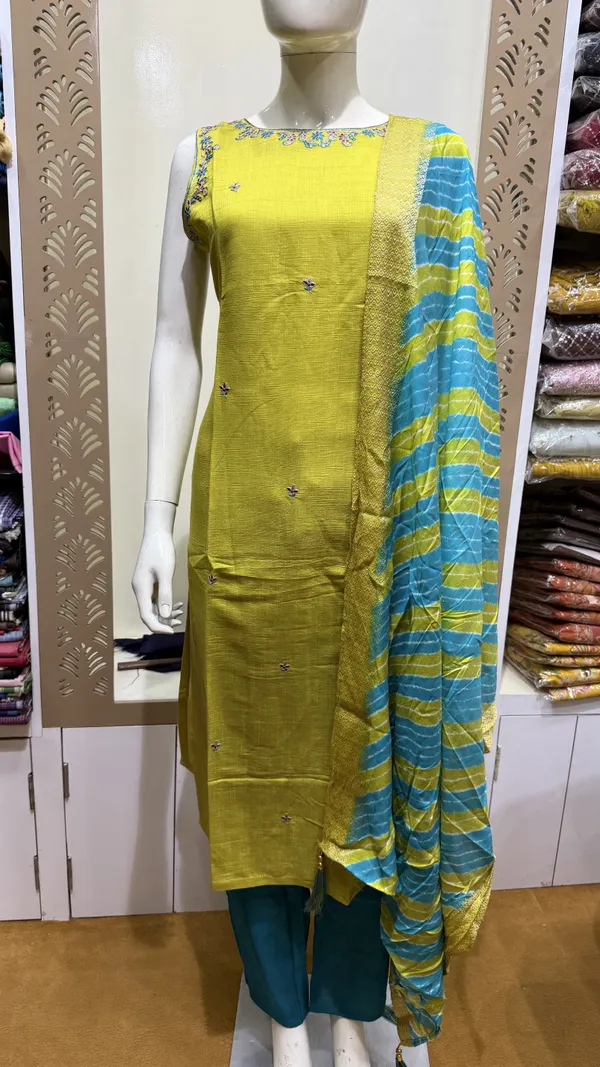 Green_Firozi_Mal_Chanderi_Straight_3_Piece_Suit_For_Women