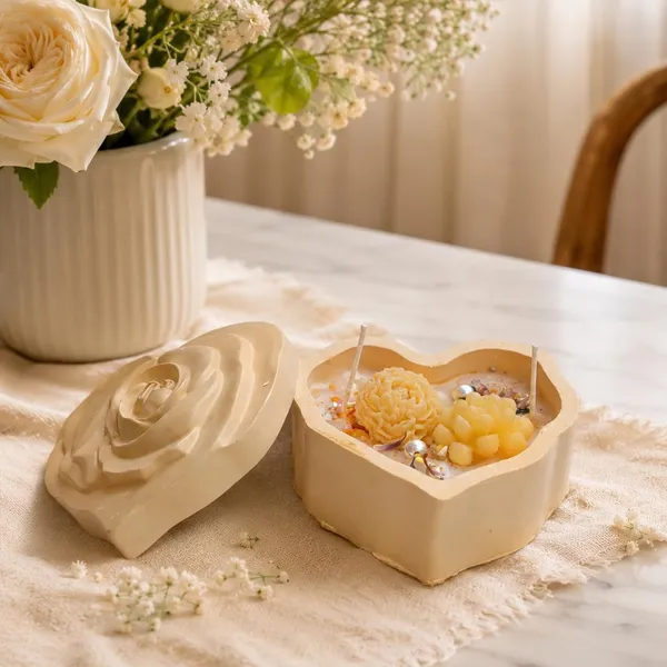 Scented_Soy_Wax_Candle_With_Lid