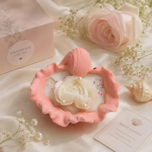 Seashell_Soy_Wax_Candle_In_Concrete_Bowl