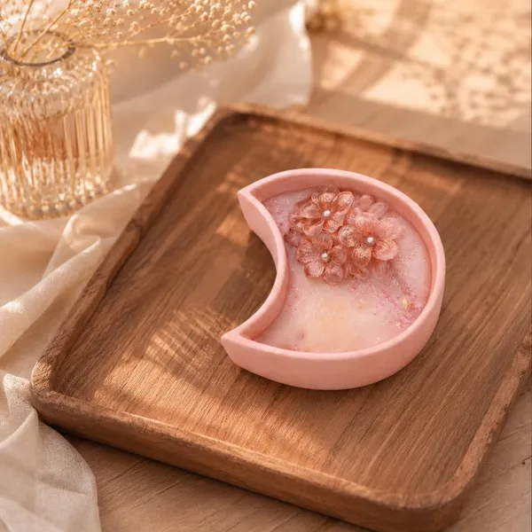 Soy_Wax_Candle_In_Ceramic_Bowl