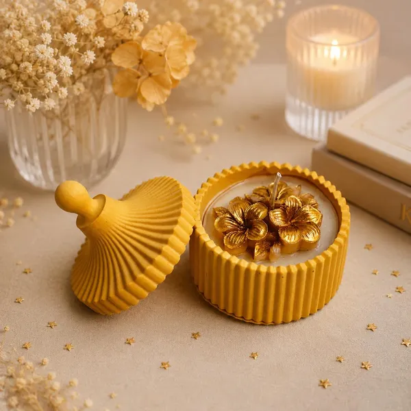 Scented_Soy_Candle_With_Ceramic_Lid