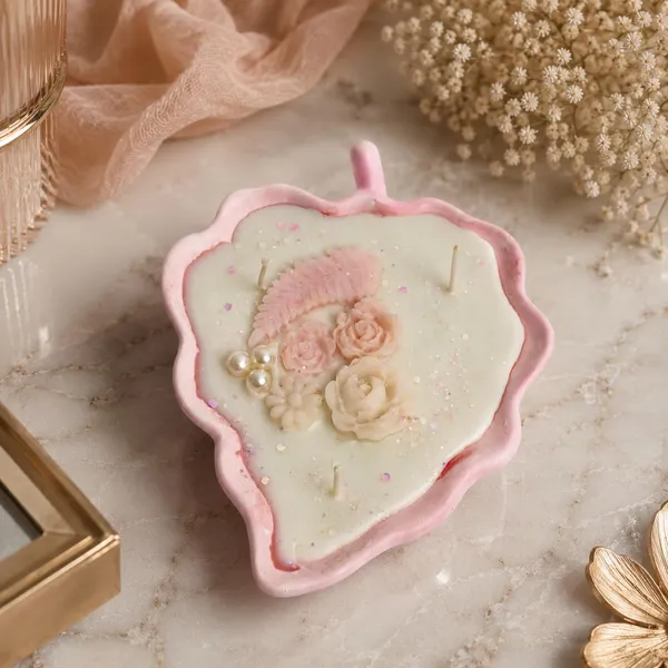 Floral_Soy_Wax_Candle_In_Ceramic_Bowl
