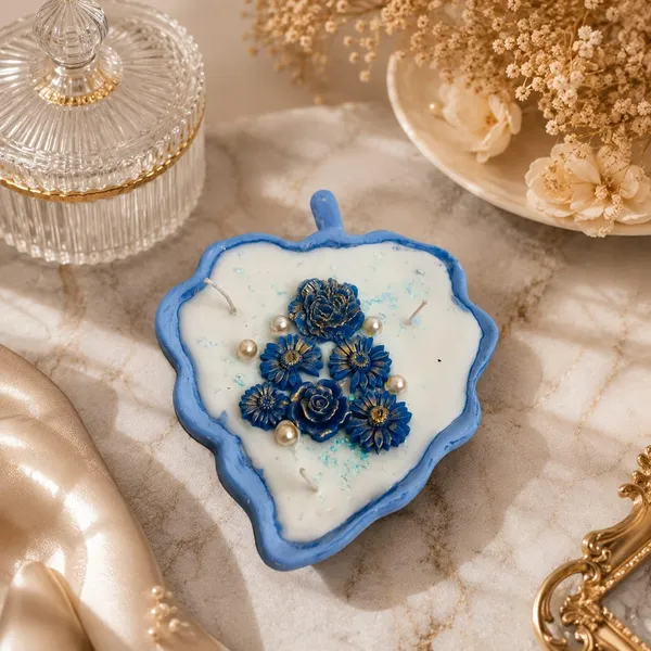 Floral_Wax_Candle_With_Leaf_Tray