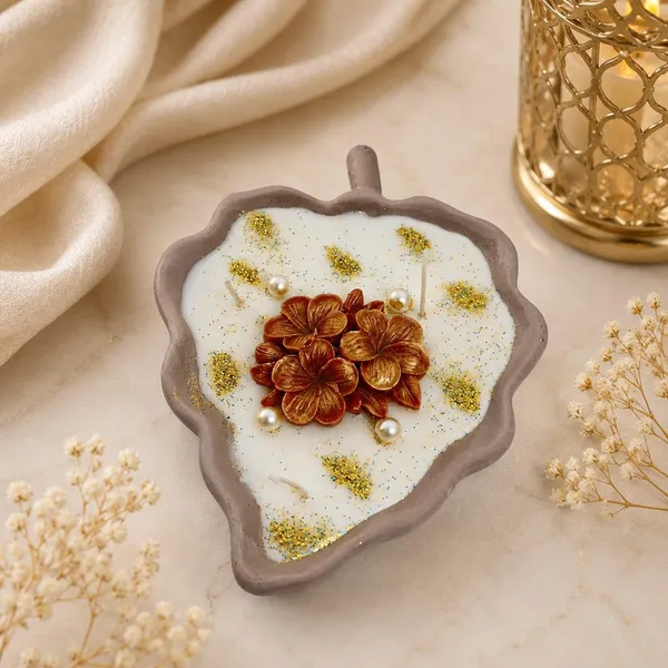 Floral_Leaf_Candle_With_Tray
