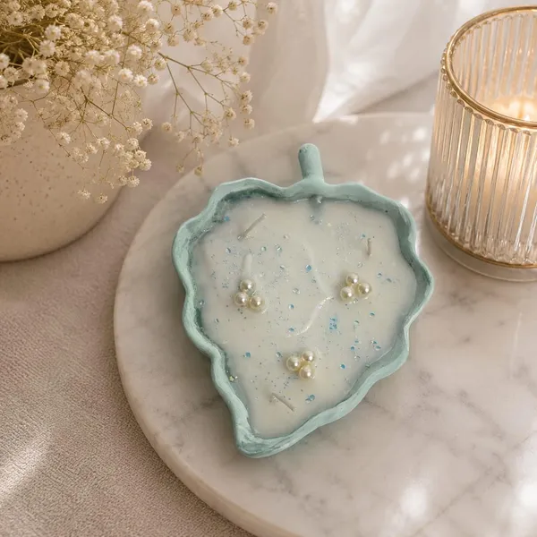 Leaf_Candle_With_Tray