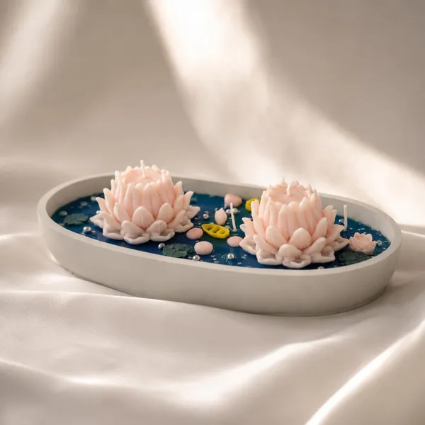Lotus_Soy_Wax_Candle_With_Tray