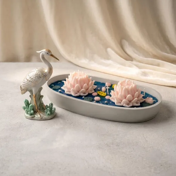 Lotus_Soy_Wax_Candle_With_Tray