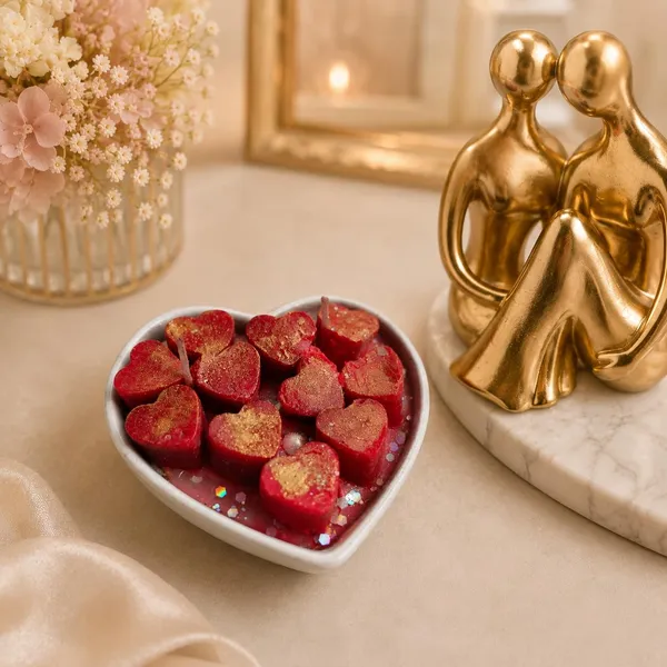 Heart_Shaped_Soy_Wax_Candle_In_Ceramic_Bowl
