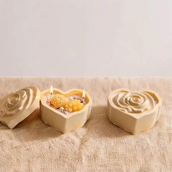 Soy_Wax_Floral_Golden_Bloom_Candle_In_Decorative_Box_With_Lid_|_Pack_Of_2