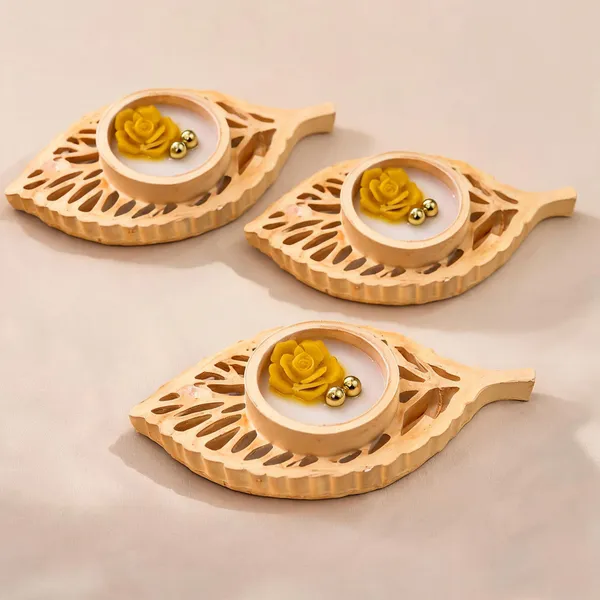 Soy_Wax_Rose_Floral_Candle_In_Leaf_Shaped_Holder_|_Pack_Of_3