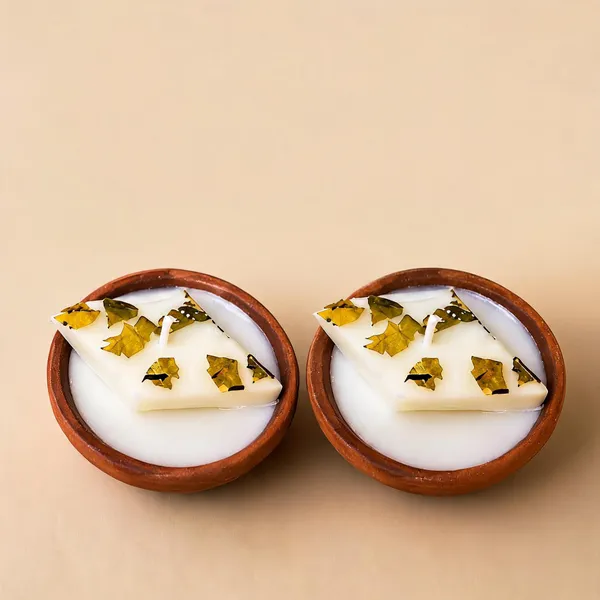 Soy_Wax_Festive_Leaf_Shaped_Mitti_Diya_Candle_|_Pack_Of_2