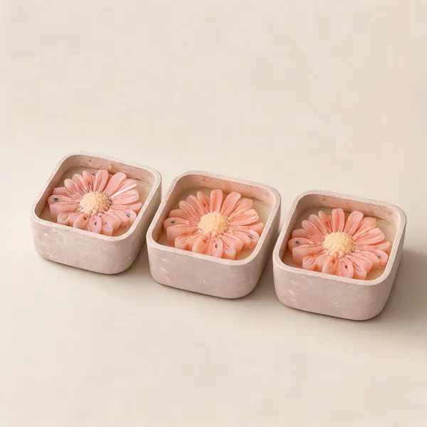 Soy_Wax_Decorative_Daisy_Candle_In_Ivory_Ceramic_Bowl_|_Pack_Of_3
