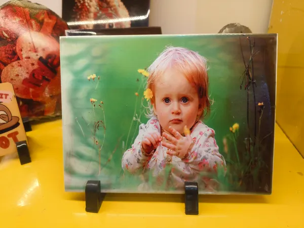Glossy_Baby_Portrait_Photo_Frame_Tiles_One__Pcs_Set