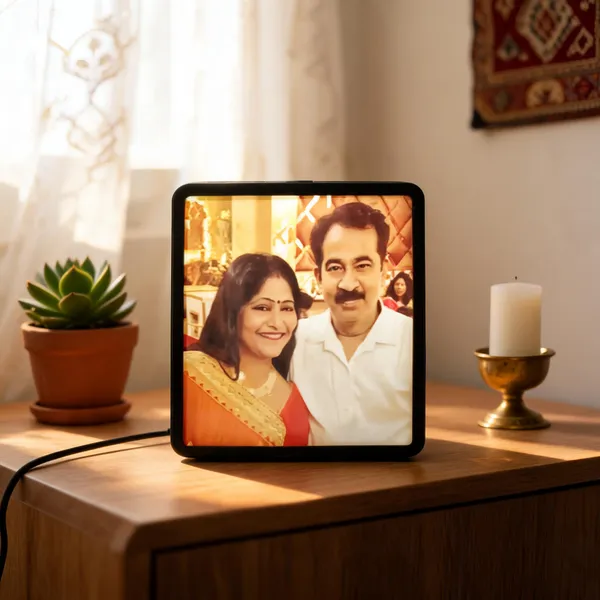 Night_Lamp_With_Personalised_Photo__Family_Photo_In_Square_Shape_One__Pcs_Set