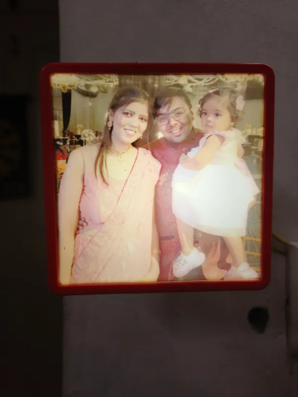 Night_Lamp_with_Personalised_Photo_,_Family_Photo_in_square_Shape_one_pcs_set