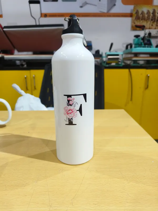White_Floral_Print_Water_Bottle_750ml_with_key_chain_one_pcs_set