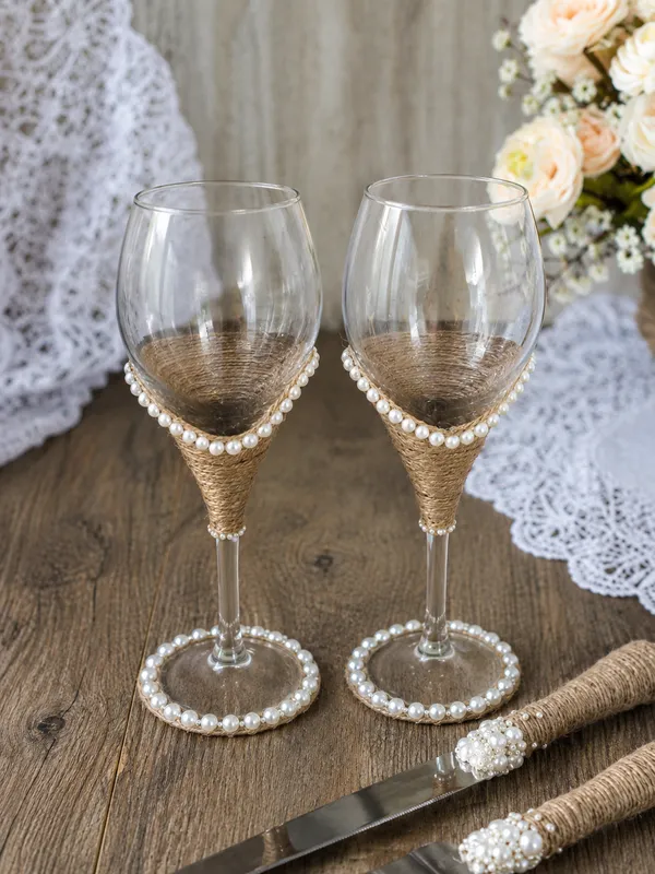Ivory_Vows_Rustic_Floral_Lace_Champagne_Glasses