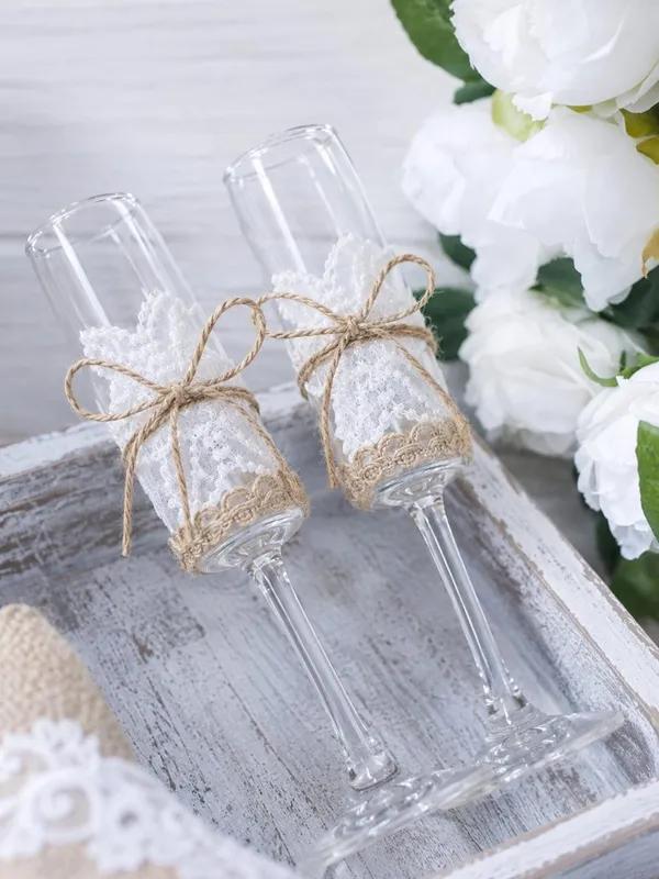 Crystal_Mist_Jute_Lace_Floral_Champagne_Glasses