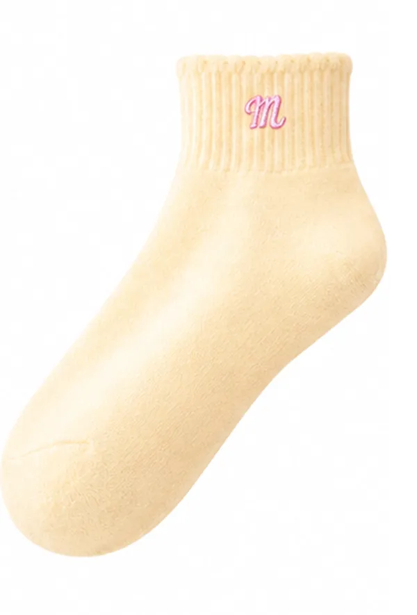 Cream_Ribbed_Ankle_Socks