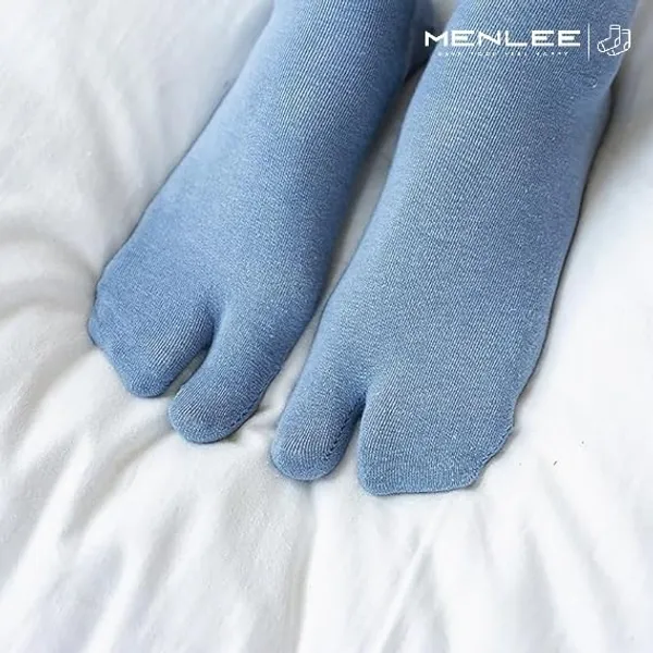 Woolen_Socks_For_Women_With_Velvet_Fur_Inside_Themral_Warm_Fur_Socks_For_Women_With_Thumb_Toe_Design_Pack_Of_4_Assorted_Colours