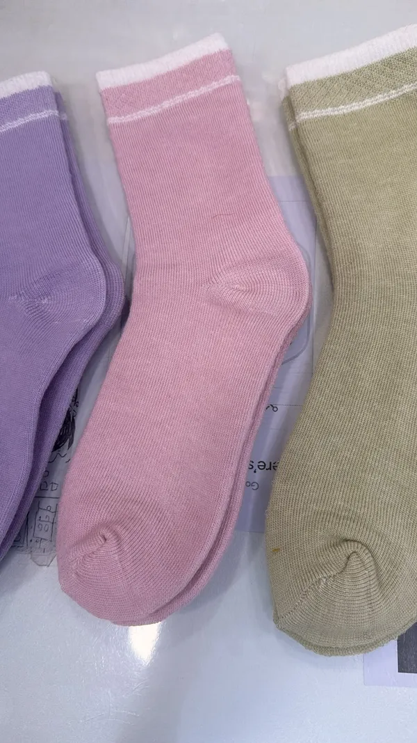 pink_Ribbed_Crew_Socks