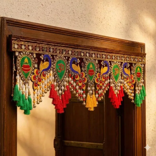 Handcrafted_Traditional_Om_Kalash_Toran_Door_Hanging