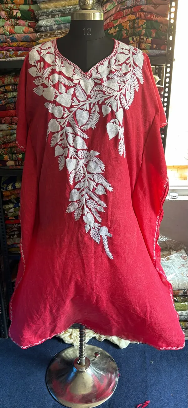 Red_Cotton_Crush_Relaxed_Fit_Floral_Embroidered_Kaftan_For_Women