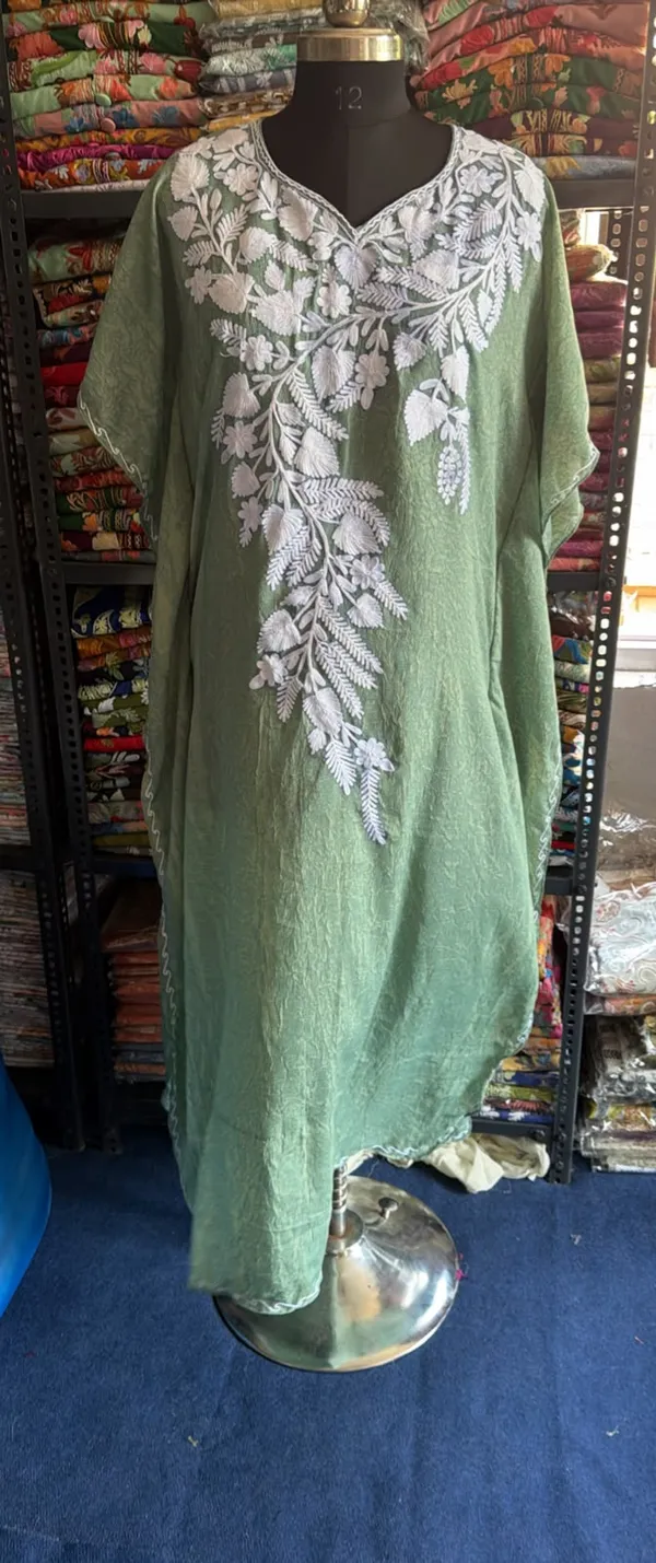 Green_Cotton_Crush_Relaxed_Fit_Floral_Embroidered_Kaftan_For_Women