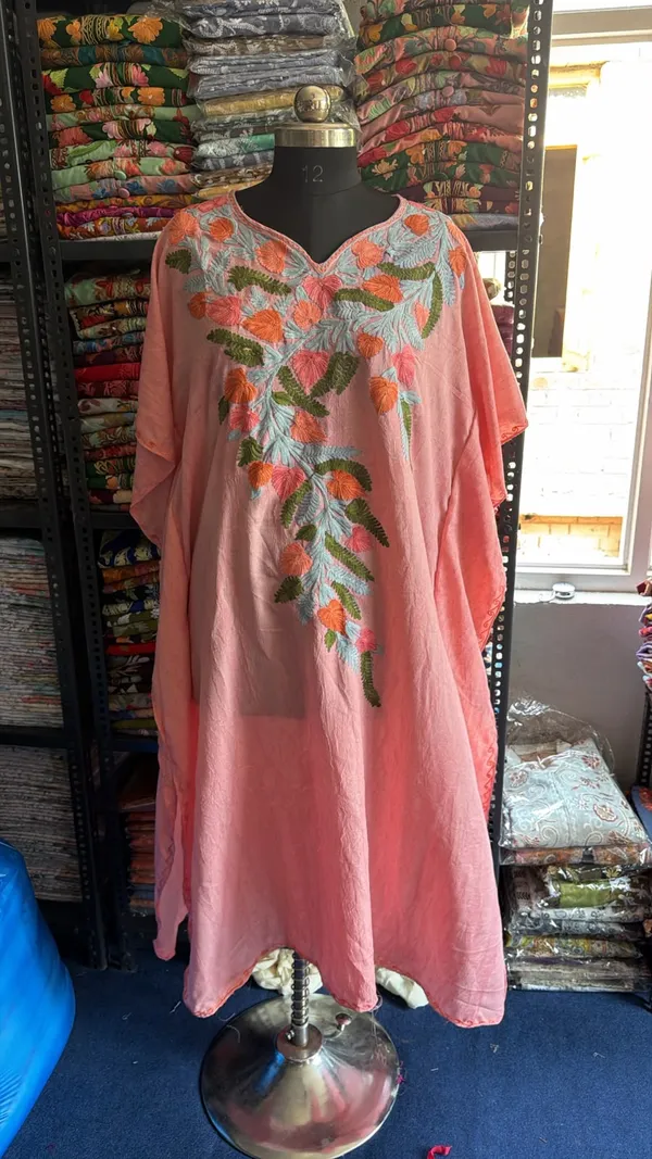 Pink_Cotton_Crush_Relaxed_Fit_Floral_Embroidered_Kaftan_For_Women