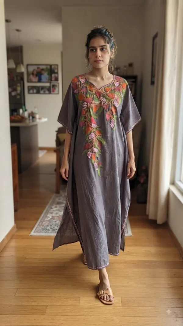 Grey_Cotton_Crush_Relaxed_Fit_Floral_Embroidered_Kashmiri_Kaftan_For_Women