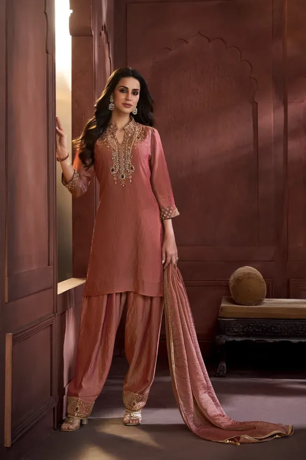 Rose_Embroidered_Straight_Kurta_Suit_Set_for_Women