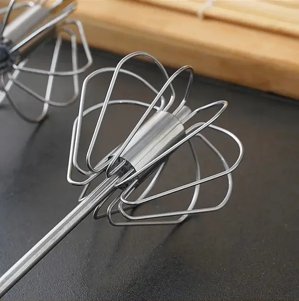 Stainless_Steel_Manual_Egg_Beater