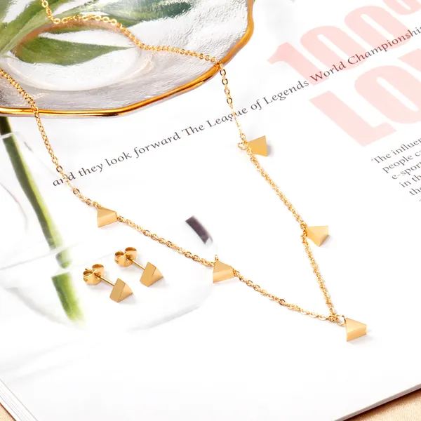 Gold-Tone_Geometric_Necklace_And_Earrings_Set_For_Women